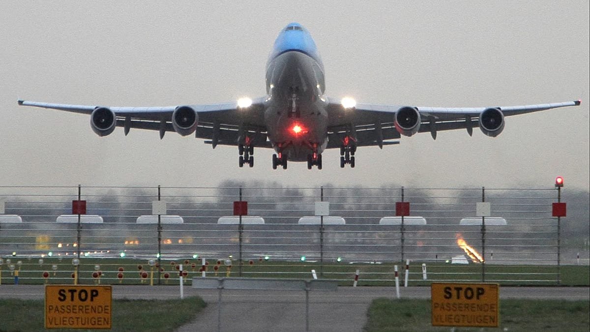 Air passengers to enjoy free cabin bags as decade-long EU talks end