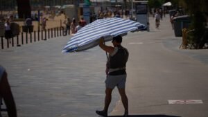 Spain records 327 heat deaths in its worst heatwave on record