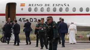 Pope leaves Spain on plane offered by king after technical glitch