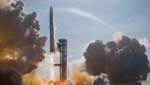 SpaceX sets US$135 price for blockbuster IPO, upending Wall Street convention