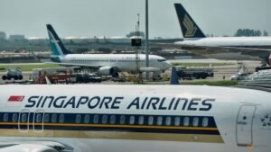 Singapore Airlines in talks for major new jet order, sources say