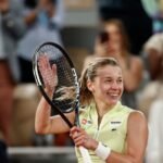 A bubble and some tea as Chwalinska keeps focus before final