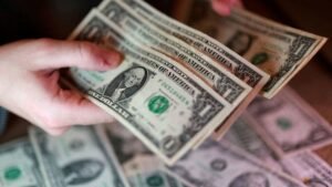 Dollar eases as Middle East hopes outweigh prospects of higher US rates