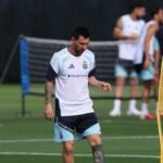 Argentina begin World Cup defence against confident Algeria