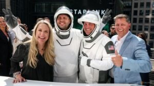 Options on SpaceX shares start trading in heavy volume