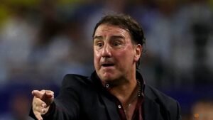 Colombia coach Lorenzo warns against underestimating Uzbekistan after World Cup upsets