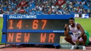 American Lyles sets world best in rarely run 150 metres