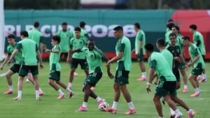 Mexico coach Aguirre warns no more room for opening-match nerves