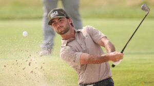 Amateur Cowan dazzles in US Open first round