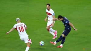Ten-man Paraguay eliminate Turkey with tense 1-0 win