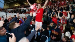 Wrexham hero Mullin departs by mutual consent after five-year spell