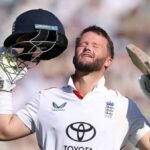 England roar back in second test with wickets for Stokes and century for Duckett