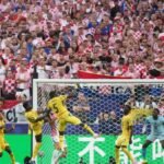Vlasic header sends Croatia into World Cup knockouts with 2-1 win over Ghana