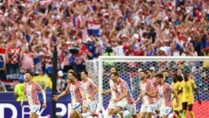 Slow starters Croatia hit their stride ahead of World Cup knockout phase