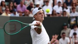 Mensik survives five-set firefight with British wildcard Samuel