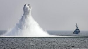 Mines in the Strait of Hormuz: How dangerous are they?
