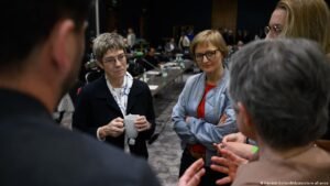 German political rivals revive ‘pizza connection’