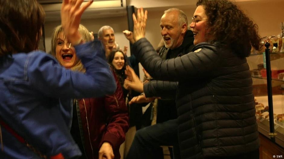 France: Turning small-town bakeries into dance floors