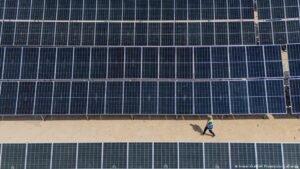As hot summer, blackouts loom, Iraq looks to solar power