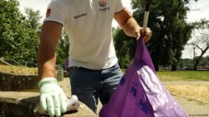 Serbia: Ploggers take on the country’s growing waste problem