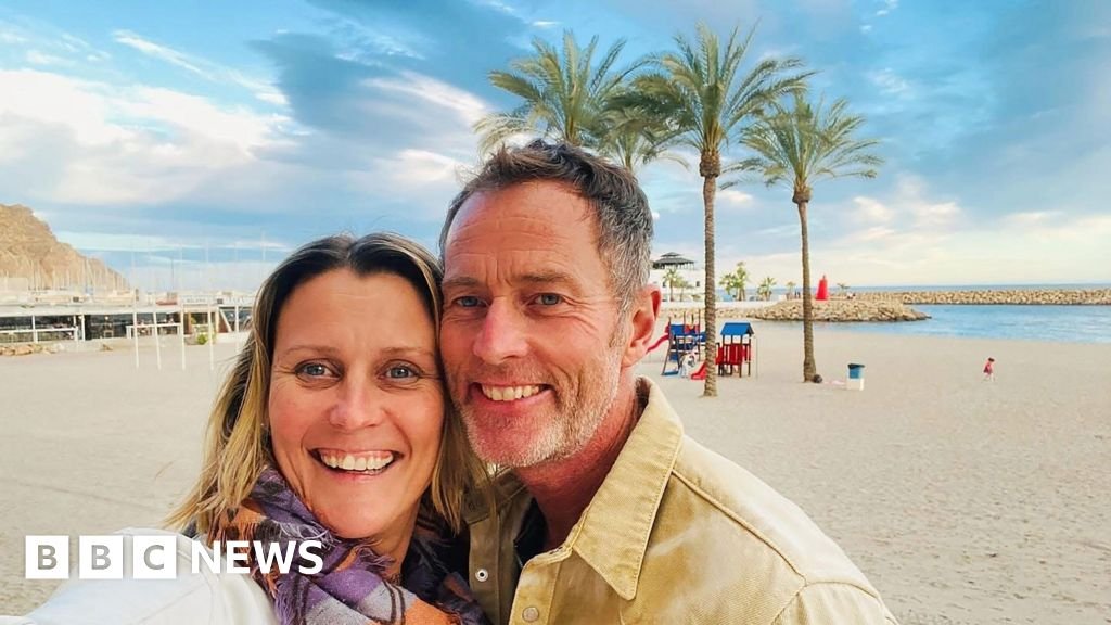British couple Lindsay and Craig Foreman lose Iran jail sentence appeal, family says