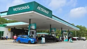 Malaysia to cut price of diesel nationwide from July