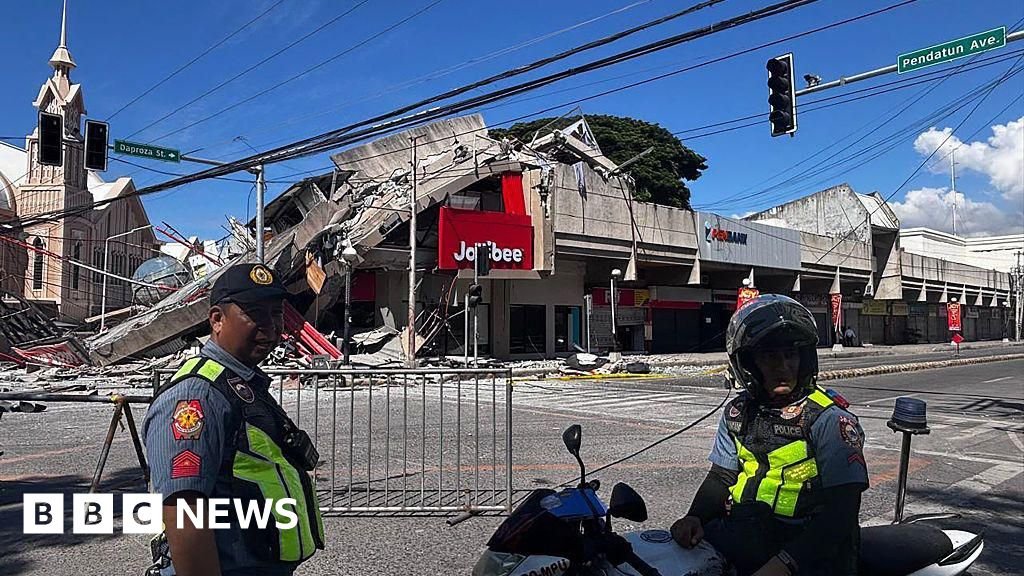 Philippines: 19 dead after earthquake off Mindanao coast