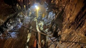 Rescuers halt search for two last men lost in Laos cave