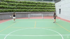 Office landlords dangle pickleball and retail pop-ups, as competition for tenants intensifies
