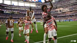 US beat Paraguay 4-1 in dream start for World Cup co-hosts