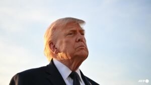 Trump returns to White House press dinner after shooting chaos