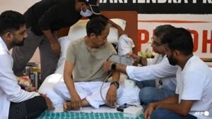 Indian activist ends fast but youth protesters still seek minister’s ouster