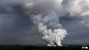 At least 21 killed in Russian and Ukrainian long-range strikes