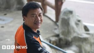 Food delivery rider wins China’s top literary prize