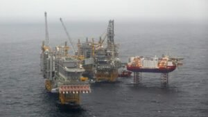 Brent breaks past $90 as U.S.-Iran conflict rages on