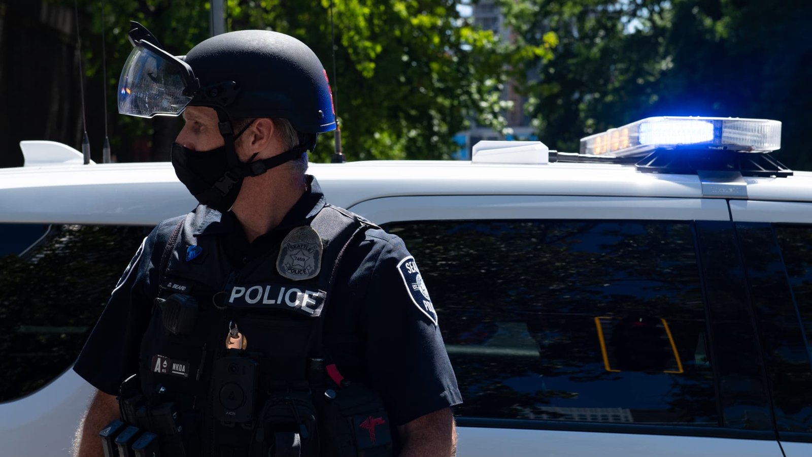 Seattle shooting leaves two dead, five injured
