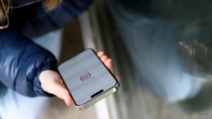 Commentary: How I convinced my teens to wait before using social media