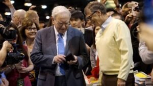 Buffett says his children are ready to distribute his fortune, calls Bill Gates’ Epstein ties ‘distasteful’