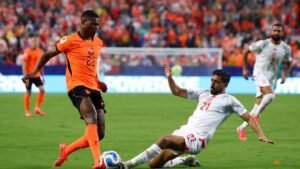 Real Madrid sign Dutch full-back Dumfries from Inter Milan