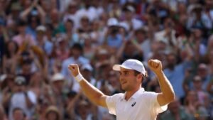 Fery fairytale rolls on as Briton powers into Wimbledon semis