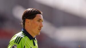 Leeds sign Wilson from Fulham on four-year deal