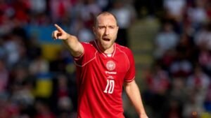 Wolfsburg midfielder Eriksen to undergo individual rehab in native Denmark