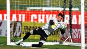 United sign goalkeeper Darlow on two-year deal