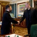Ukraine’s ousted defence minister pushes for return