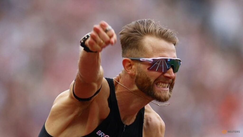 Britain’s Kerr smashes long-standing world mile record