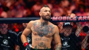 McGregor says he injured ACL, meniscus in loss to Holloway
