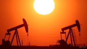 Oil reverses as Iranian comments interpreted as chance for fresh negotiations