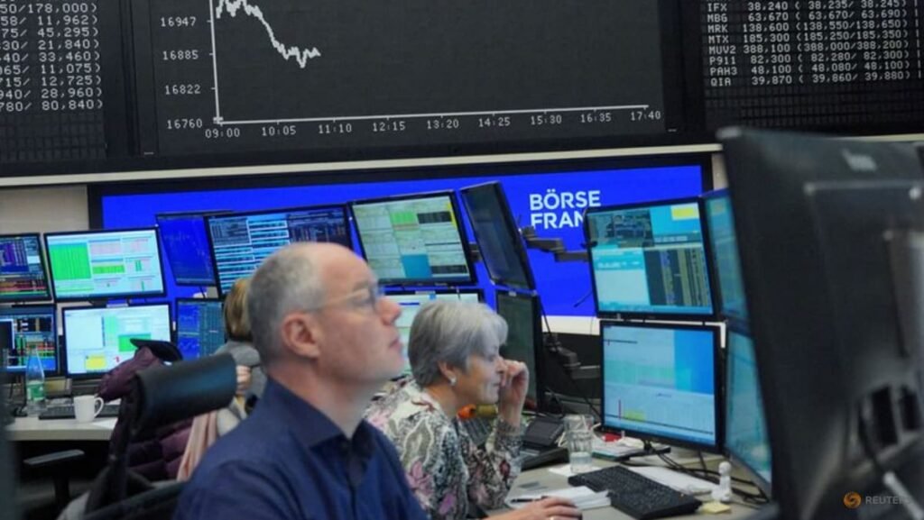 Stocks advance on tech strength; Mideast in focus