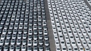 US Senate panel approves bill to crack down on Chinese vehicles