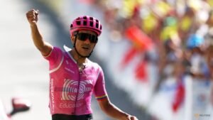 Carapaz secures solo victory in Tour de France stage 18, Pogacar stays in yellow